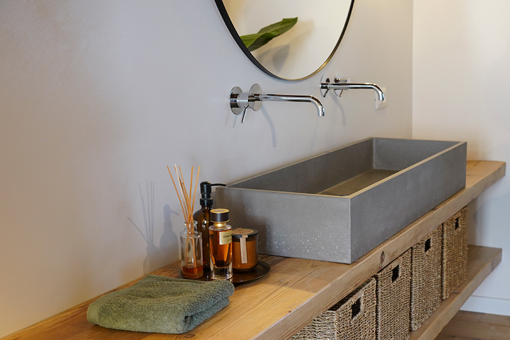 GFRC custom concrete washbasins in Florence