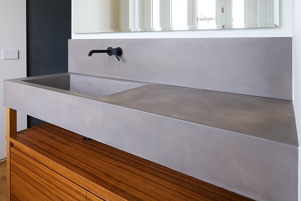 Custom washbasin and shower tray